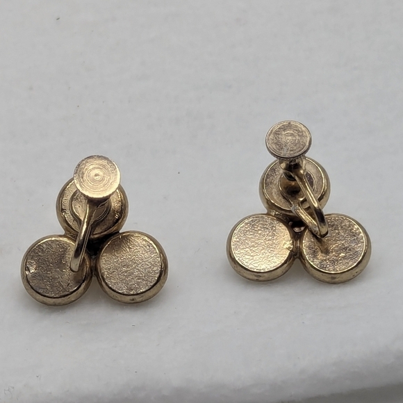 Vintage Gold Tone Flower Propeller Screw Back Earrings - Picture 2 of 4